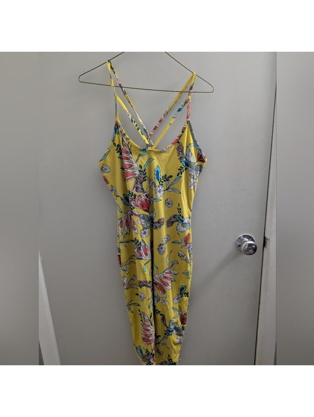 Floral Yellow Love Chesley Medium Midi Dress with Strappy Back EUC Vacation Club